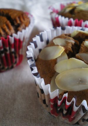 ホワイトチョコとココアのマフィン-レシピのメイン写真