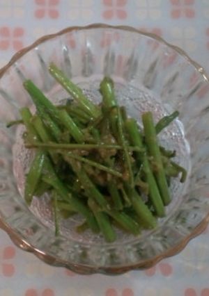 モロヘイヤの茎でオイマヨ炒め♪-レシピのメイン写真