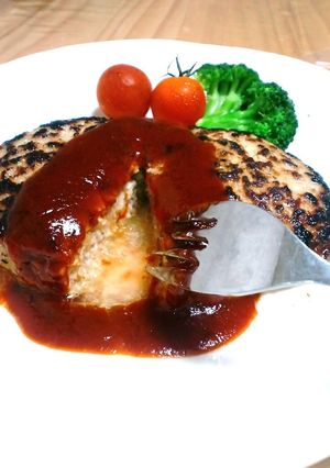 肉汁ジュワ～☆のハンバーグ-レシピのメイン写真