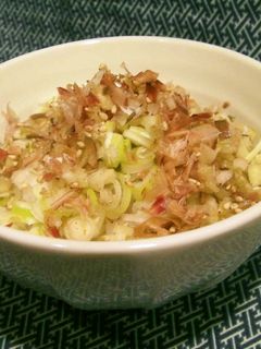 みょうがとネギのみじん切りのせご飯♪-レシピのメイン写真
