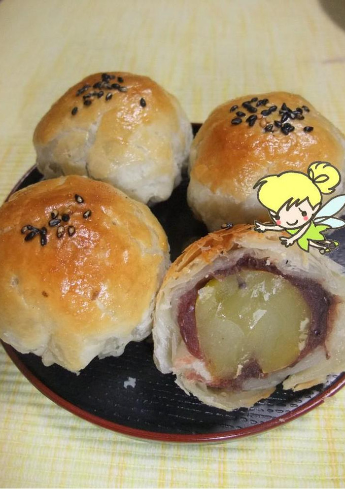 小っちゃいけどずっしり!!丸ごと栗パイ♪-レシピのメイン写真