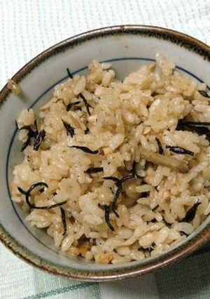 ひじきとツナと炊き込みご飯-レシピのメイン写真