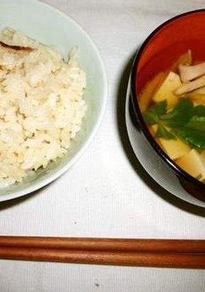 松茸（入り）炊き込みご飯　（＋お吸い物）-レシピのメイン写真