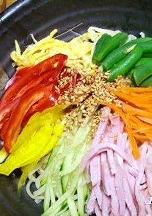 色とりどりの冷麺♪-レシピのメイン写真