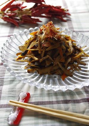 食べるラー油で！金平ごぼう-レシピのメイン写真