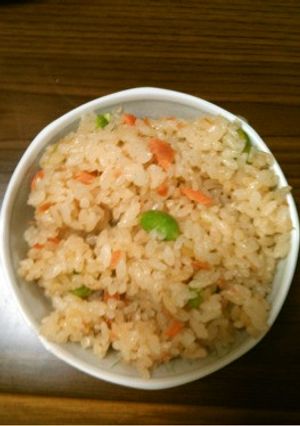 えだまめと鮭フレークの炊き込みピラフ-レシピのメイン写真
