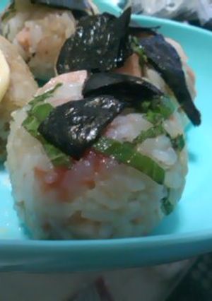 魚肉梅しそサッパリおにぎり☆-レシピのメイン写真