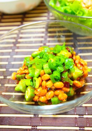 ウマ辛♬食べるラー油でオクラ納豆-レシピのメイン写真
