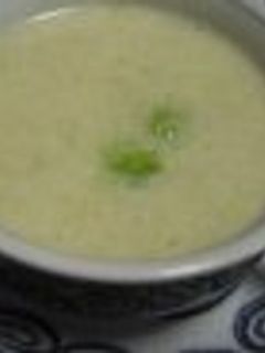 紫カリフラワーと豆乳のスープ-レシピのメイン写真