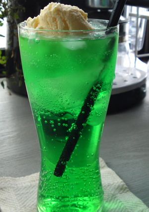 かき氷シロップdeクリームソーダ♪-レシピのメイン写真