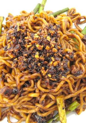 【食べるラー油『じゃじぁー麺』】の作り方-レシピのメイン写真
