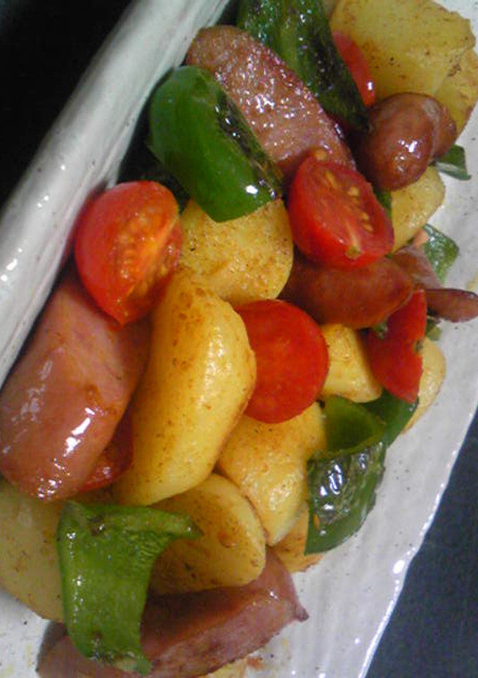 ジャガ芋とソーセージ夏野菜のカレー炒め-レシピのメイン写真