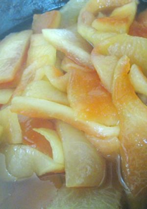 スイカの皮の煮物(??)-レシピのメイン写真