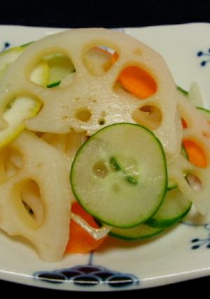 シャキッと爽やか♪レンコンのレモンマリネ-レシピのメイン写真
