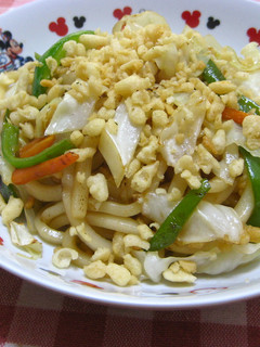 麺つゆで★揚げ玉入り焼うどん-レシピのメイン写真