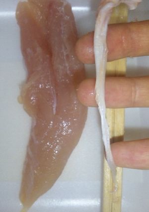 スルスル気持ちいい☆ささみの筋の取り方♪-レシピのメイン写真