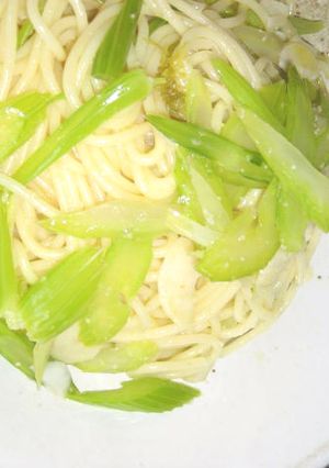 セロリのペペロンチーノ-レシピのメイン写真