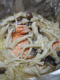 簡単!鮭ときのこのホイル焼き☆-レシピのメイン写真