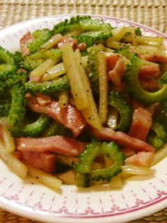 ゴーヤを使ったジャーマンポテト-レシピのメイン写真