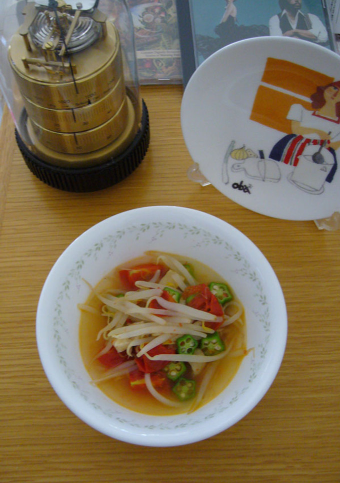 中華風？トマトとモヤシのスープ-レシピのメイン写真