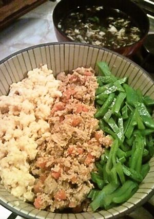 ベジそぼろで！カラフル３色丼-レシピのメイン写真