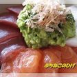 アボカドディップで海鮮丼♪