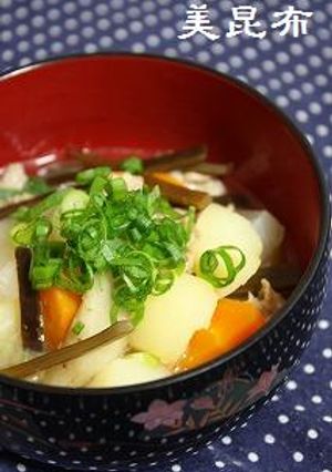 見栄えも味も栄養も◇残り昆布で豚汁を-レシピのメイン写真