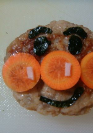 キャラ弁☆簡単アンパンマン　ハンバーグ-レシピのメイン写真