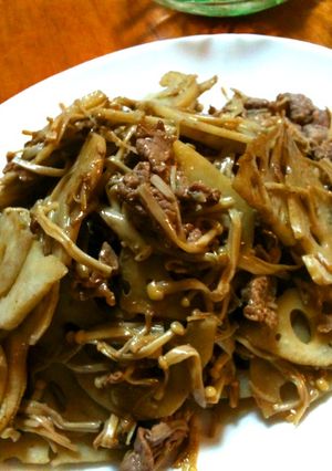 牛薄切り肉とレンコンのしょう油バター炒め-レシピのメイン写真
