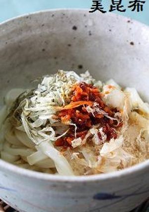 ◆食べるラー油とおぼろ昆布で冷やしうどん-レシピのメイン写真