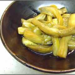 A picture of なすいり(茄子炒り?煎り?)茄子の炒め煮.