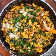 รูปของ フェンネルとポークのトマトクリームペンネ