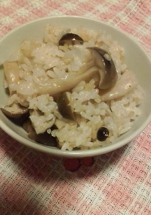 しめじの炊き込みご飯-レシピのメイン写真