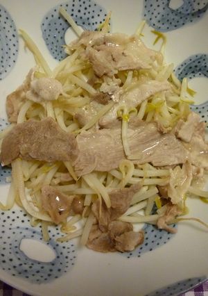 レンジでチン！すぐできちゃうもやし豚-レシピのメイン写真
