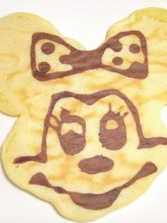 簡単★ミッキーのお絵かきホットケーキ♪-レシピのメイン写真