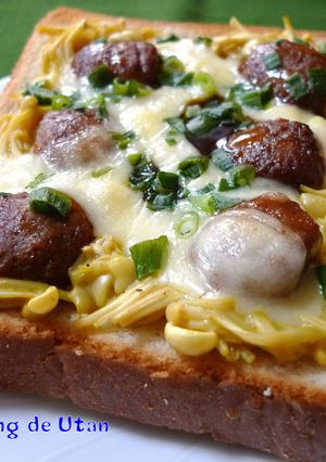 えのきがとろ～カレーミートボールトースト-レシピのメイン写真