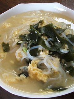餃子たねがポイントの中華スープ-レシピのメイン写真