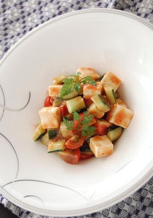 クリームチーズと野菜のチリソースサラダ-レシピのメイン写真