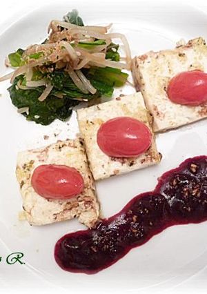 豆腐ステーキのブルーベリーソース添え♪-レシピのメイン写真
