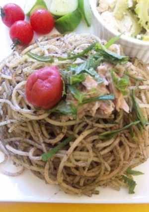 ツナとゆかりのふりかけパスタ-レシピのメイン写真