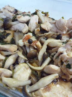 レンジで簡単!!鶏とキノコの梅肉ソース-レシピのメイン写真