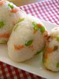 枝豆鮭チーズで鮮やかおにぎり