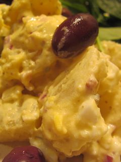 アンチョビとにんにくでスペイン風ポテサラ-レシピのメイン写真