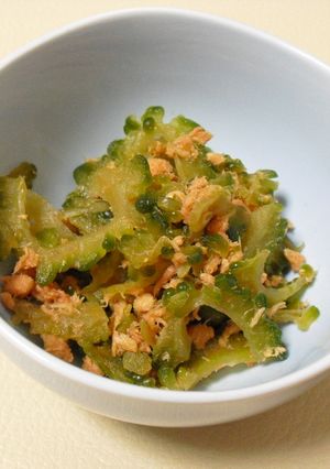 簡単♪ゴーヤと鮭フレークの炒め煮-レシピのメイン写真