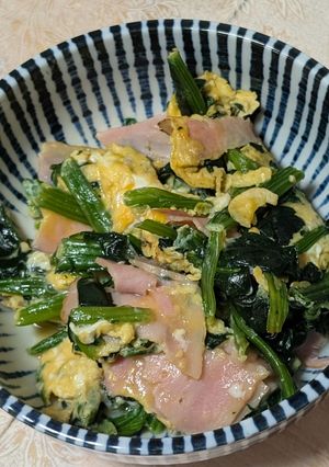 簡単★ほうれん草とベーコンのたまごとじ-レシピのメイン写真