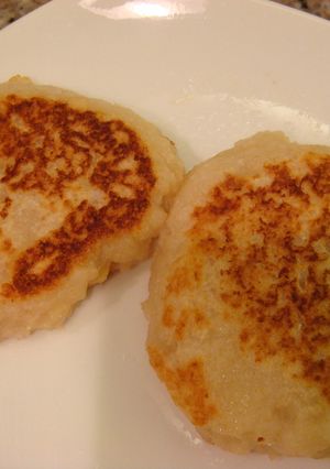 れんこん・塩・片栗粉だけ。れんこん餅-レシピのメイン写真