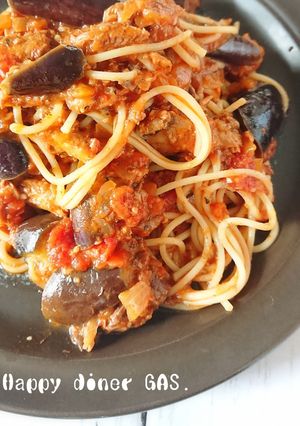 鯖の味噌煮缶でトマトパスタ！-レシピのメイン写真
