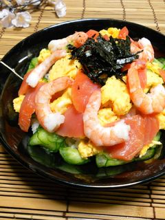 スモークサーモンでちらし寿司-レシピのメイン写真