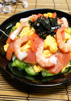 スモークサーモンでちらし寿司-レシピのメイン写真