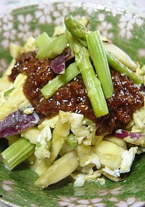 薩摩芋とアスパラで✿肉味噌でオムレツ風-レシピのメイン写真